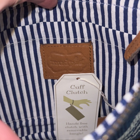 NWT Mudpie Cuff Clutch/Wristlet with Removable Bangle - Picture 3 of 4